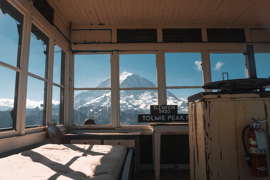 Mount rainier fire lookout Tolmie peak national park