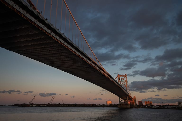 Ben Franklin bridge at dusk philly photographer